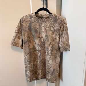 Hollister Brown Camouflage Short Sleeve Tee